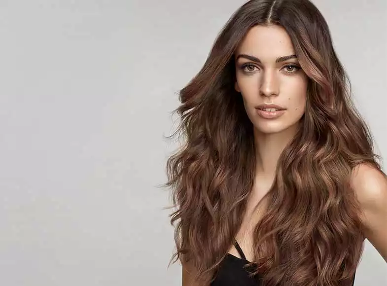 Textured hair: wavy balayage